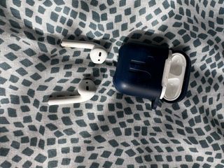 Apple iPhone XS gold 64gb + AirPods 1gen