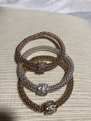 3 pulseras conjuntadas