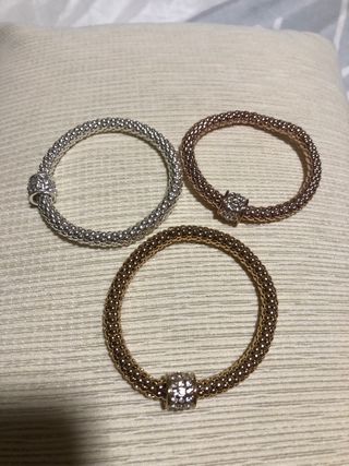 3 pulseras conjuntadas