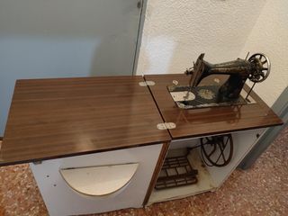 Maquina de coser singer