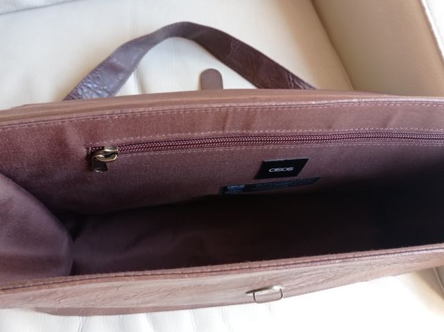 BANDOLERA PARA LIBROS.