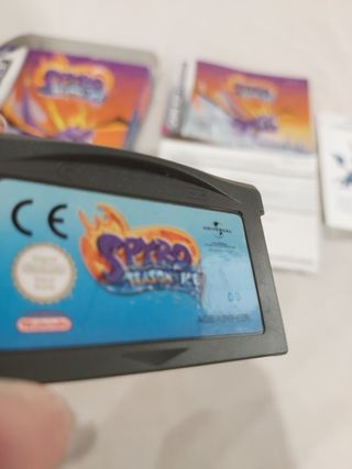 Spyro Season of Ice - Gameboy