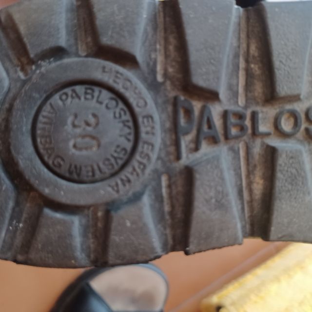 vestido de fiesta rosa empolvado o marfil