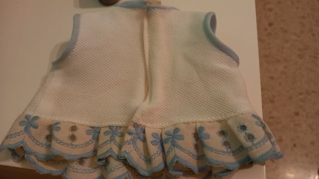 CAMISA SIN MANGAS MUÑECO NENUCO