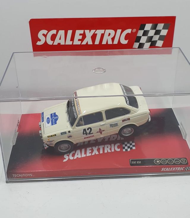 Scalextric seat 850 padock nuevo