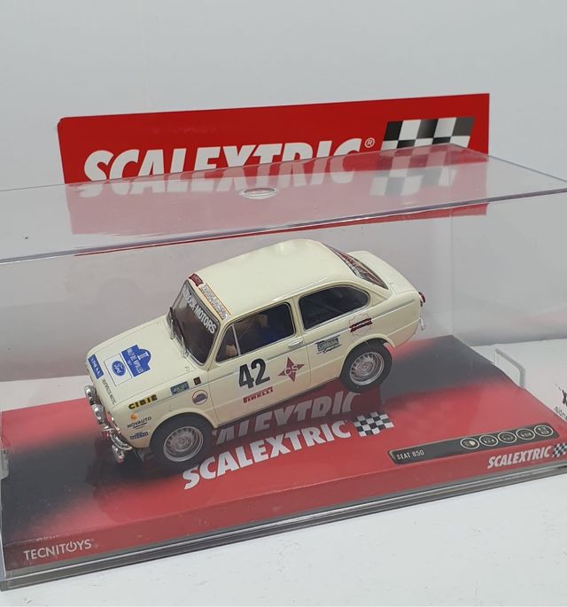 Scalextric seat 850 padock nuevo