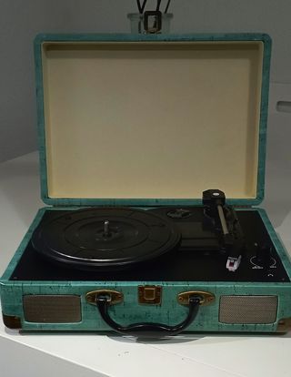 TOCADISCOS VINTAGE 