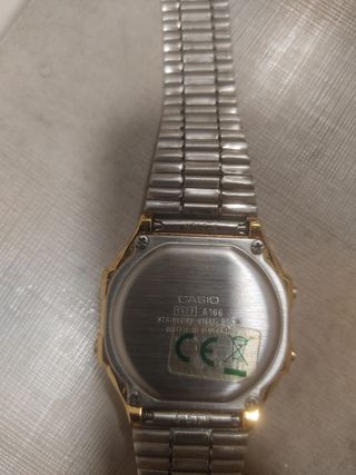 Reloj Casio dorado