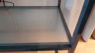 Mueble expositor doble estante o mesa auxiliar