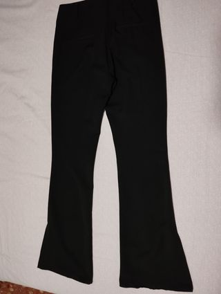 Pantalones de campana de talle alto de Bershka