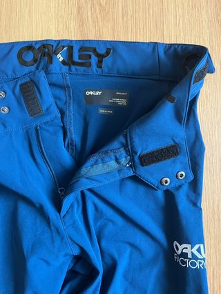 Pantalon Oakley Factory Pilot, Talla 28