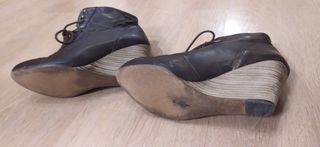 Botines cuña Mustang 38