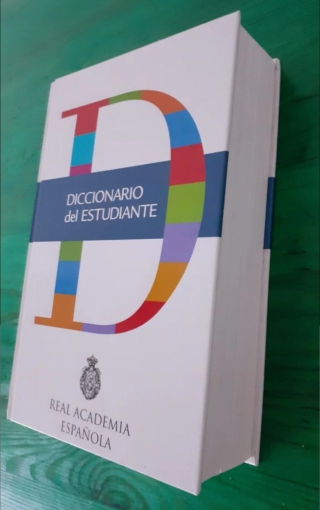 Diccionario del estudiante. RAG
