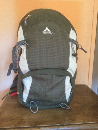 Completa mochila Vaude