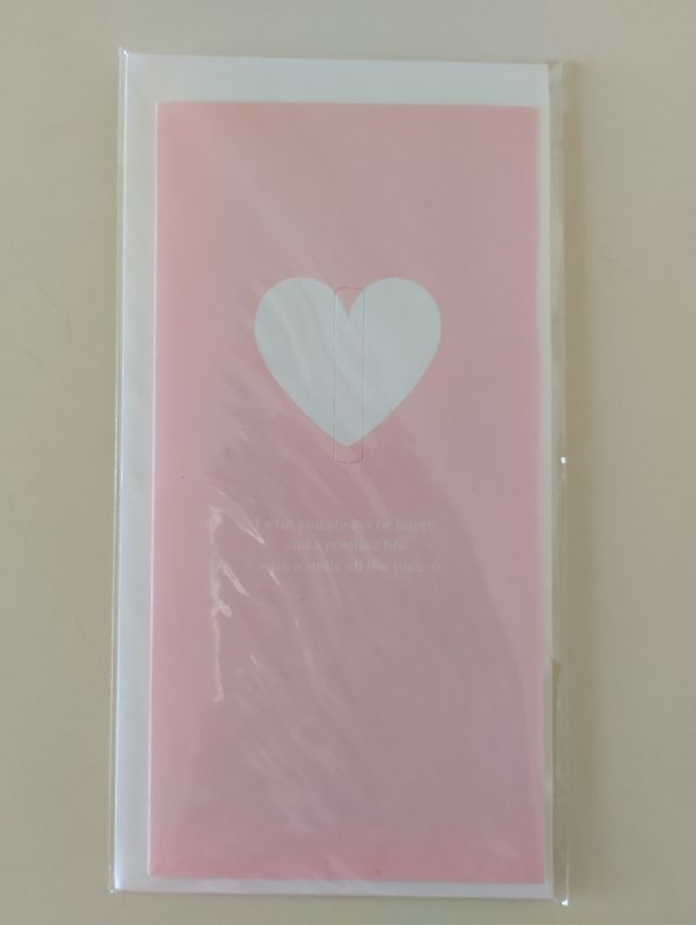 2 carte cuore e ali in rilievo con buste