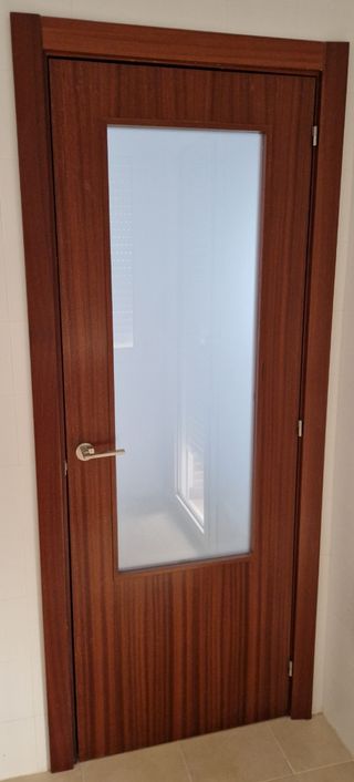 LOTE 8 PUERTAS NUEVAS COMPLETAS COLOR SAPELLY