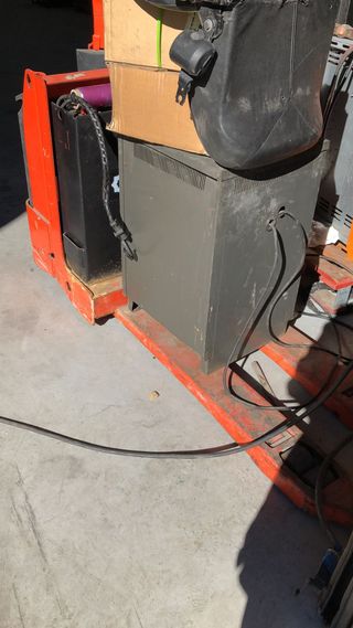 Transpaleta eléctrica linde ag