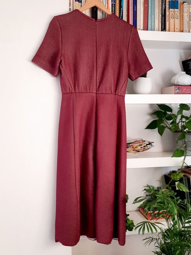 Vestido burdeos de COS