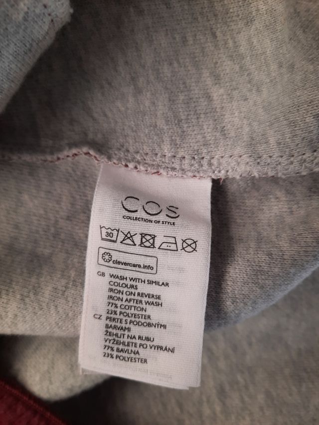 Vestido burdeos de COS