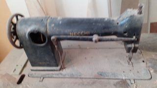 Macchina da cucire anni '40
