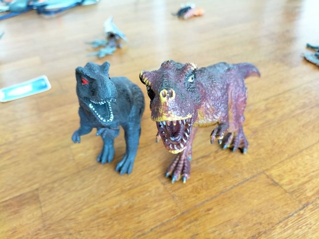Dinosaurios de juguete para niños