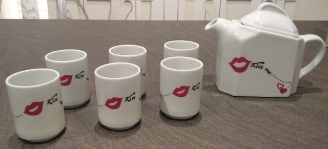 SET PORCELLANA 6 bicchierini + 1 teiera caffettier