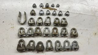 LOTE: Grilletes, Mosquetones, Pasadores.....