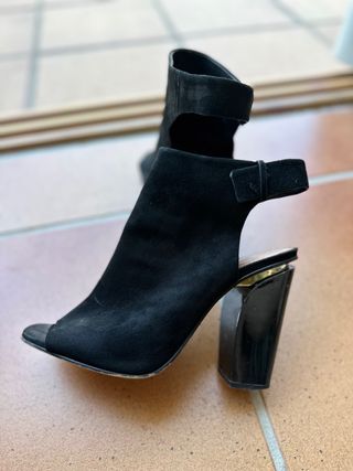 Sandalia estilo Botin Zara 41 de segunda mano por 10 EUR en