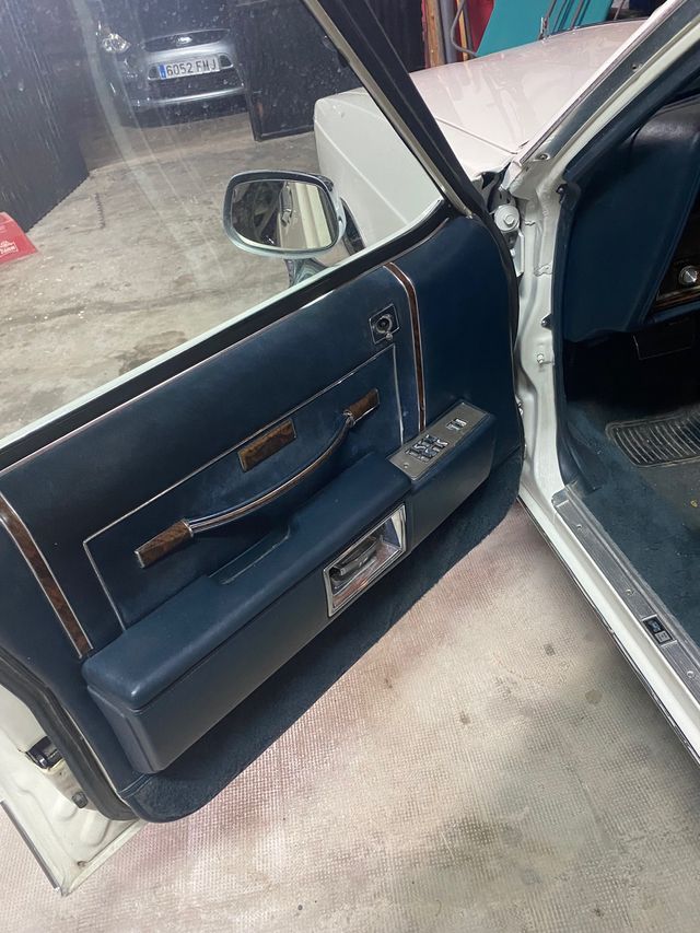 Oldsmobile Delta royale 88 1985