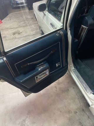 Oldsmobile Delta royale 88 1985