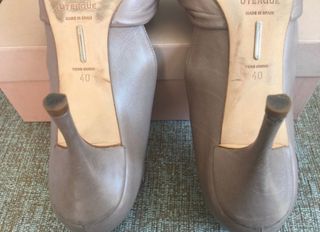 Zapatos tacón Uterqüe