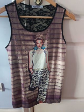 Camiseta de tirantes