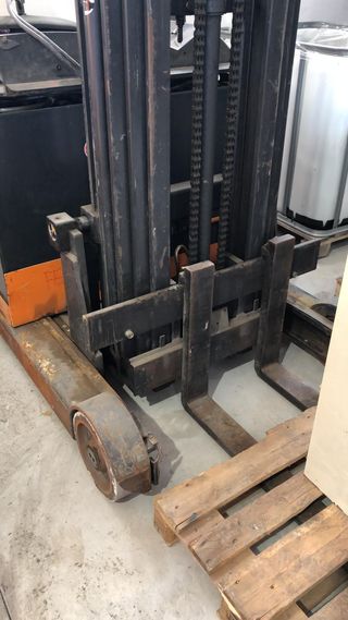 Carretilla retráctil still fm-14