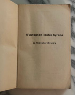 Antiguo libro aventuras frances