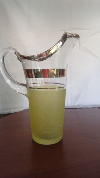 Jarra y 2 vasos de tubo