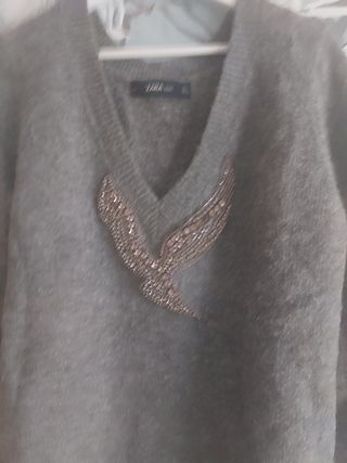 Jersey amplio Zara con adorno de pedreria