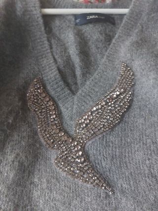 Jersey amplio Zara con adorno de pedreria