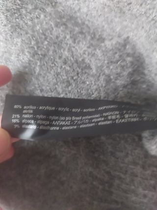 Jersey amplio Zara con adorno de pedreria