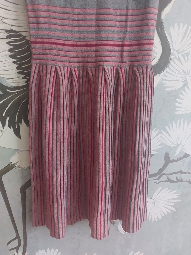 Vestido con etiquetas marca Smash. X