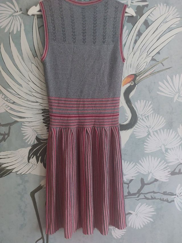 Vestido con etiquetas marca Smash. X