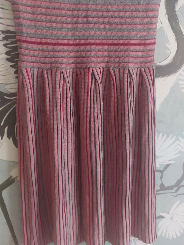 Vestido con etiquetas marca Smash. X