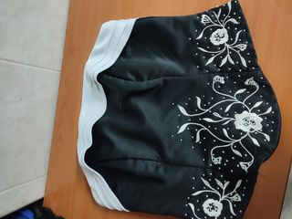 Faldas raso negras con corpiños