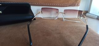 Gafas de sol shein + toallita + funda 