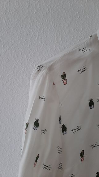 Camisa blanca cactus