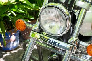 Moto Suzuki Intruder LC