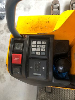 Traspaleta eléctrica Jungheinrich