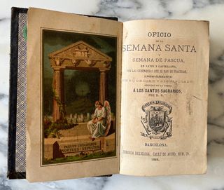Antiguo libro religioso