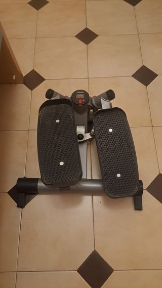 Máquina de step. Marca B-square.