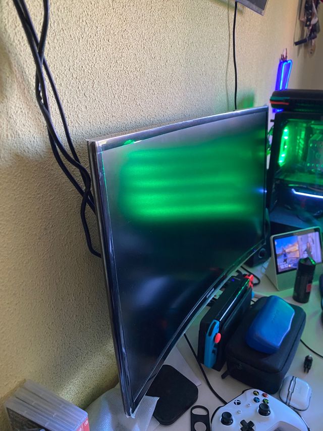 Monitor Samsung 27 Curvo