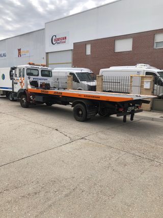 Servicio  camión grua portacoches / vehículos